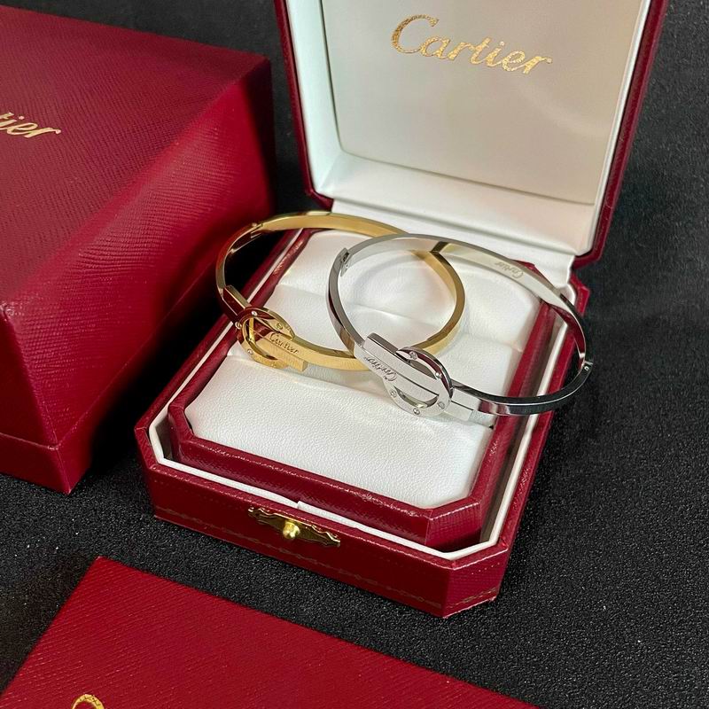 Cartier bracelet 06yxh11